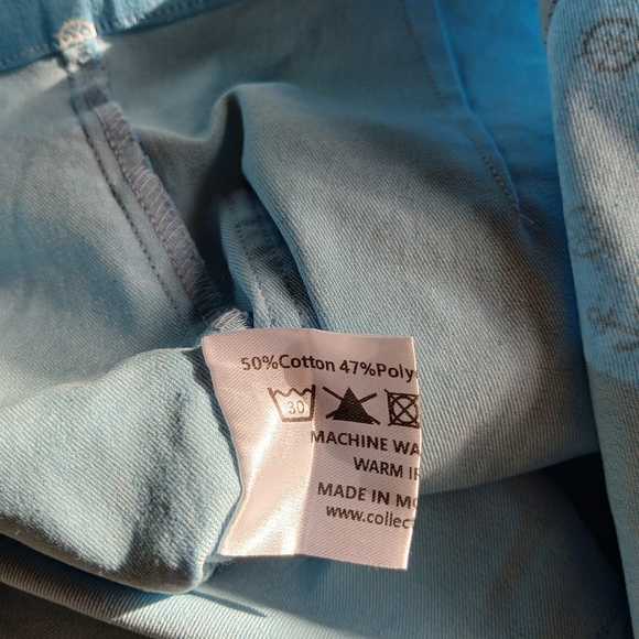 Collectif Gracie Nautical Blue Anchor Pinup Capris - XS - Picture 9 of 10